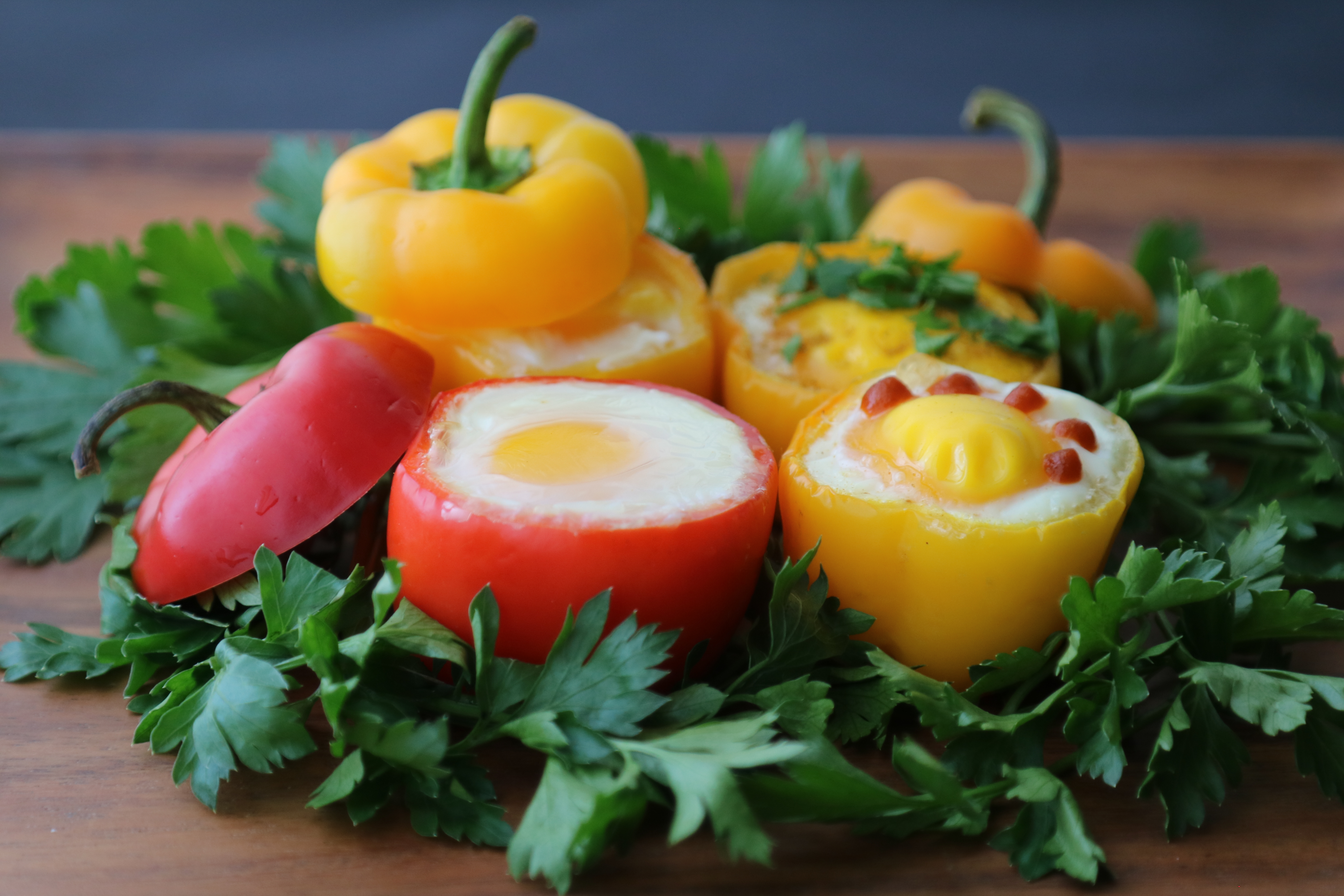 baked eggs  in bell pepper cups