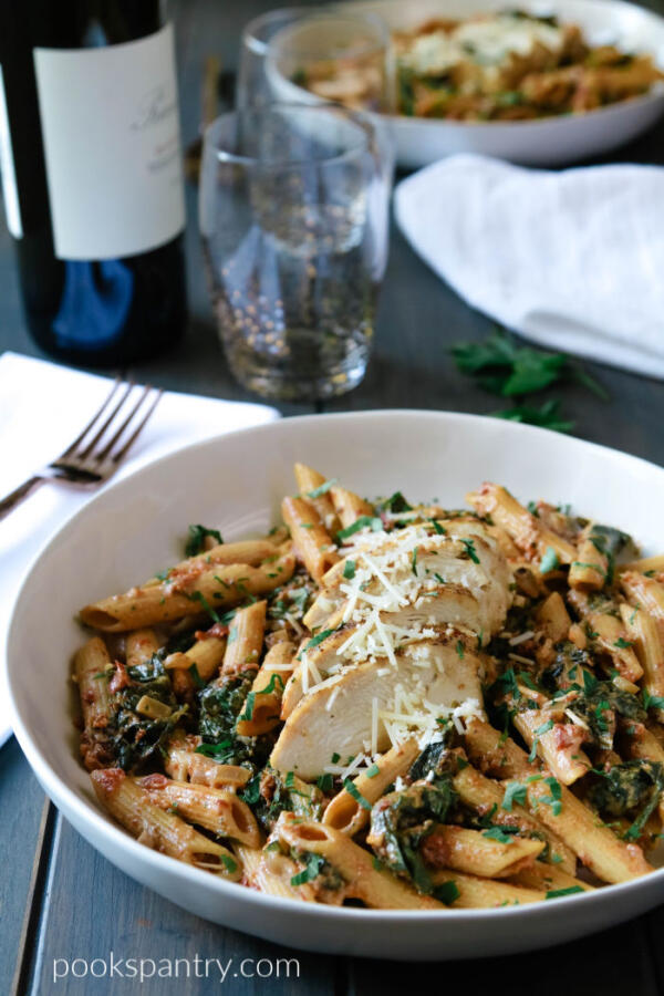 one pot chicken pasta with spinach