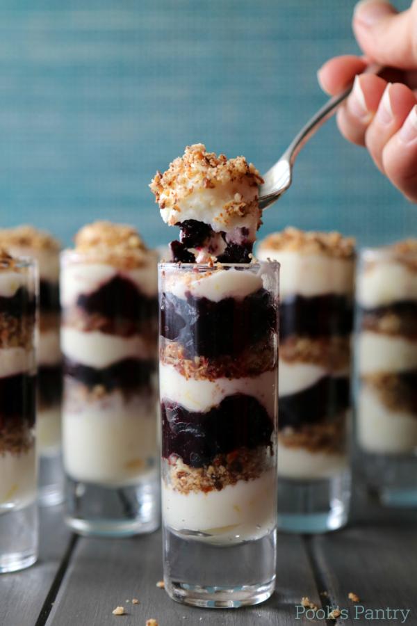 Blueberry Cheesecake Parfait {No bake/low carb}