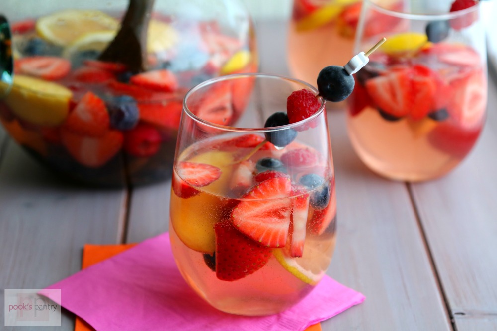 Rosé Sangria with Summer Fruits | Pook's Pantry