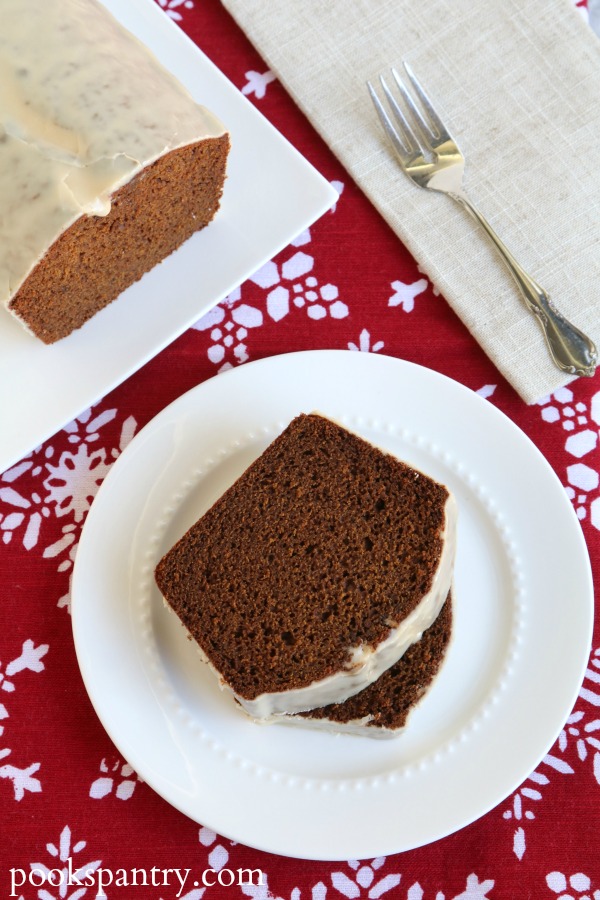 gingerbread slices on plate