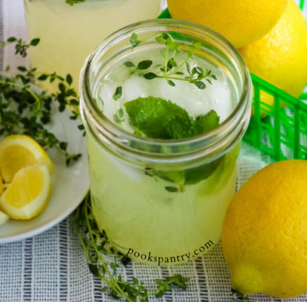 lemonade with mint and lemon thyme