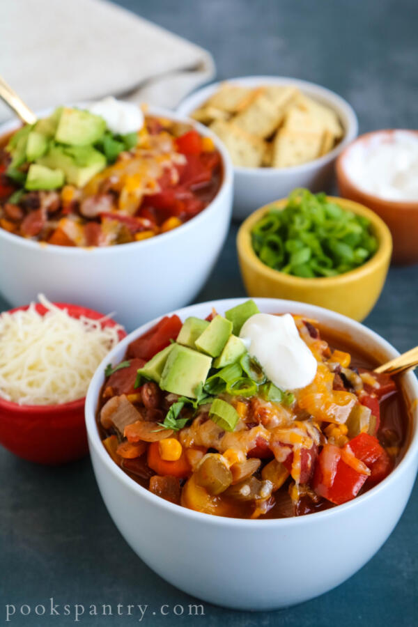 vegetarian chili with toppings 