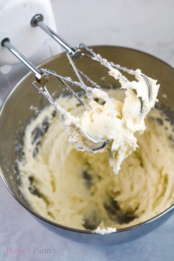 whipping cream cheese frosting