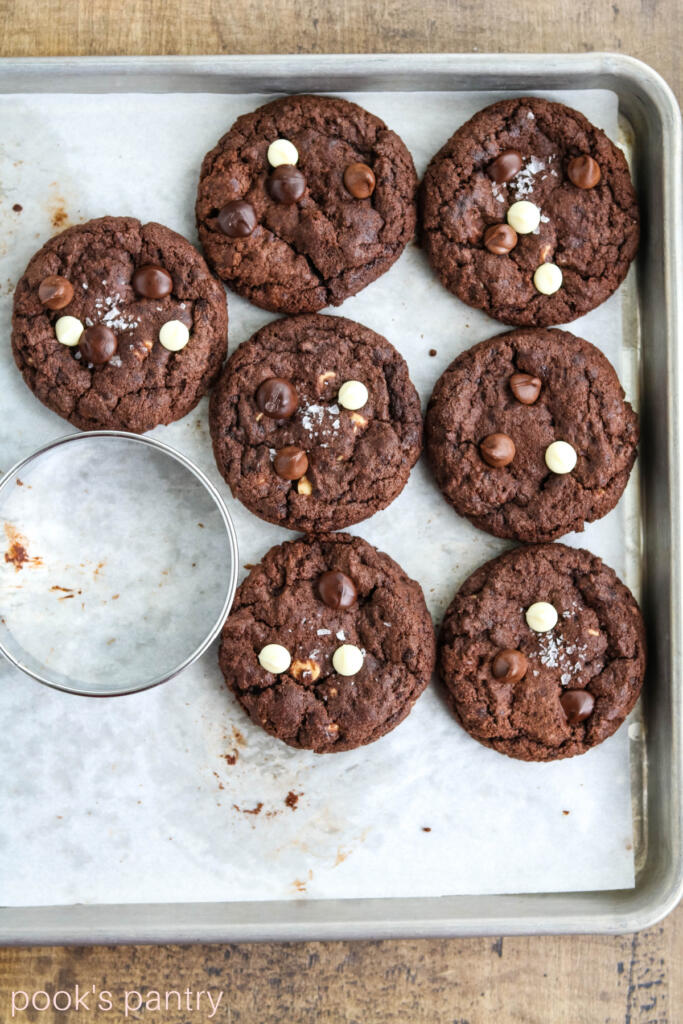Perfect chocolate cookies on sheet pan.
