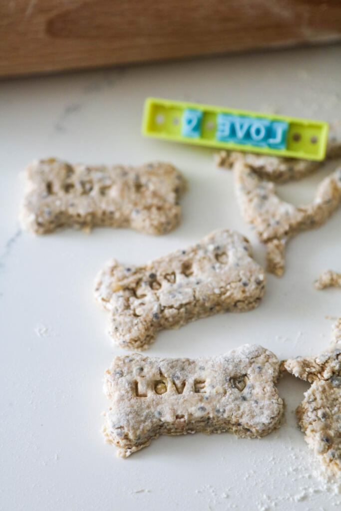 Homemade banana dog treats recipe - Pook's Pantry Recipe Blog